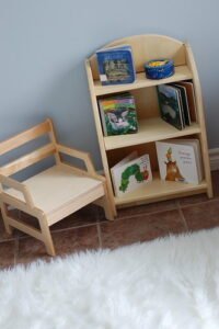 Livros na sala montessori